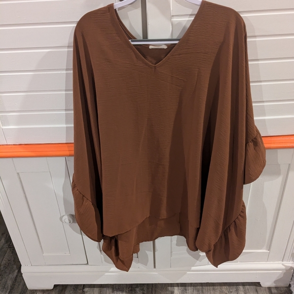 Brown blouse - Picture 1 of 2